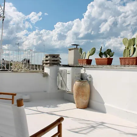 La Torretta - Palazzina Indipendente Con Terrazza - *